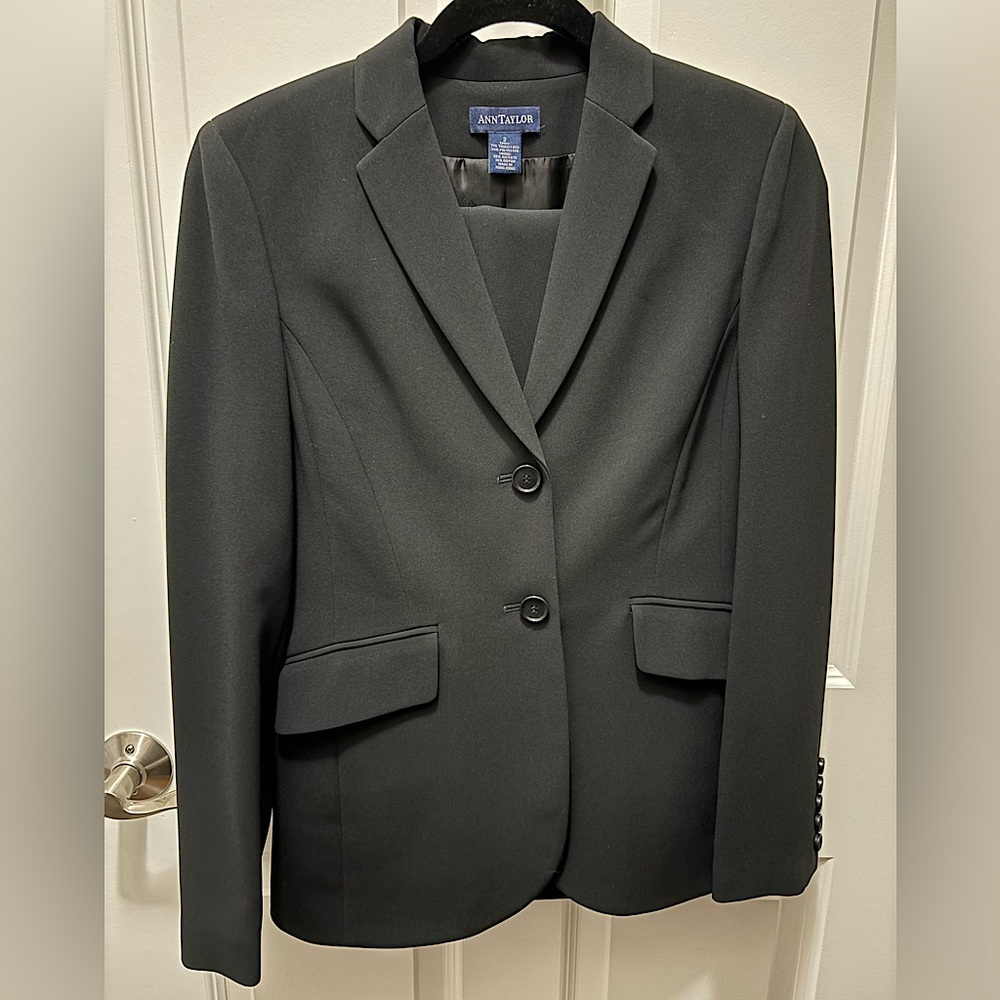 Ann Taylor Black Pant Suit, 2/0P